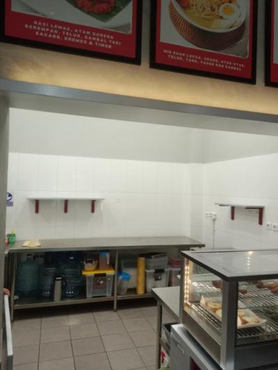 Penambahan interior nasi lemak BSD